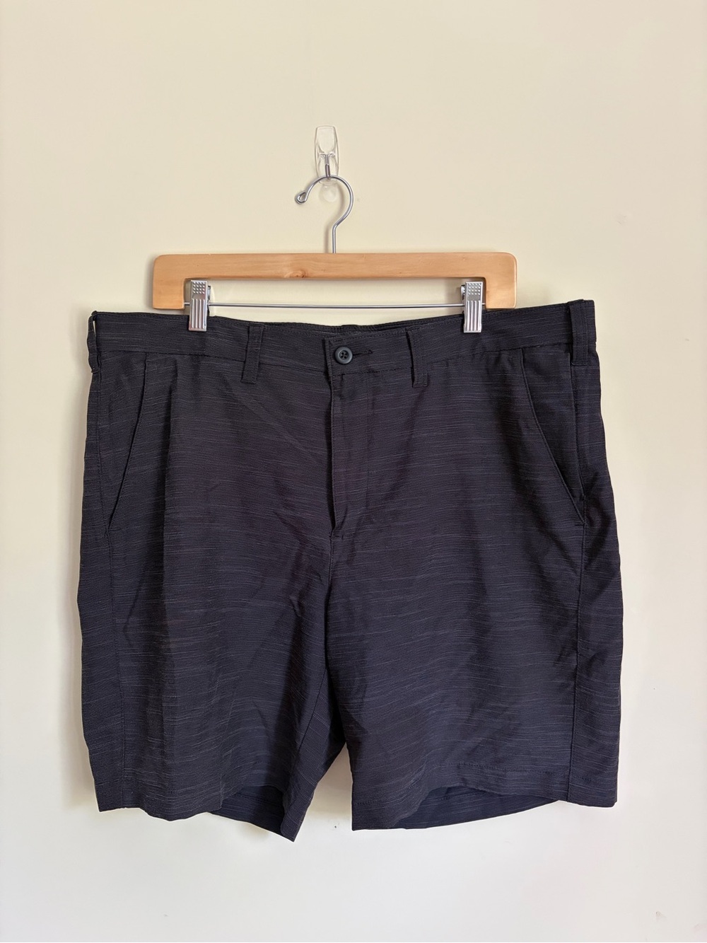 Apt. 9 Men's Black Textured Flat-Front Shorts